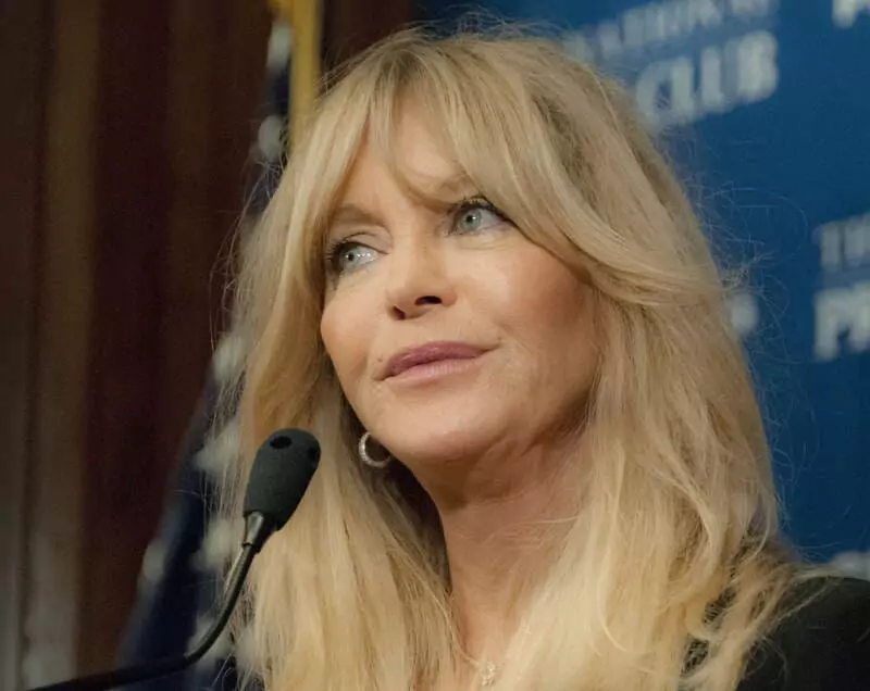 What is Goldie Hawn’s IQ - A Clever American Iconic Actress